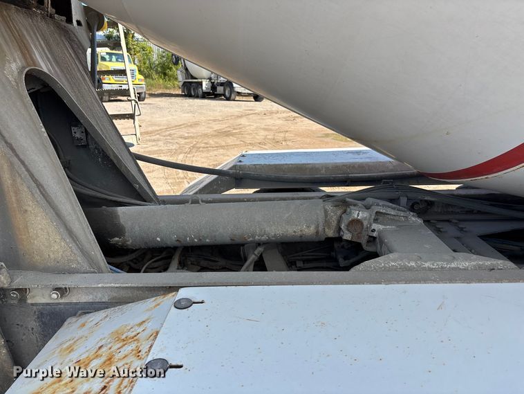 image for item ET4678 2012 International PayStar 5500i ready mix truck