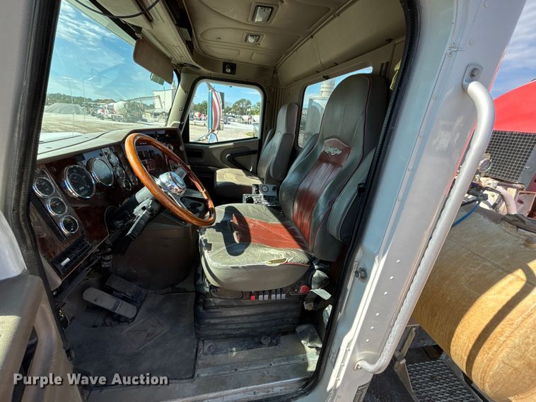 image for item ET4678 2012 International PayStar 5500i ready mix truck