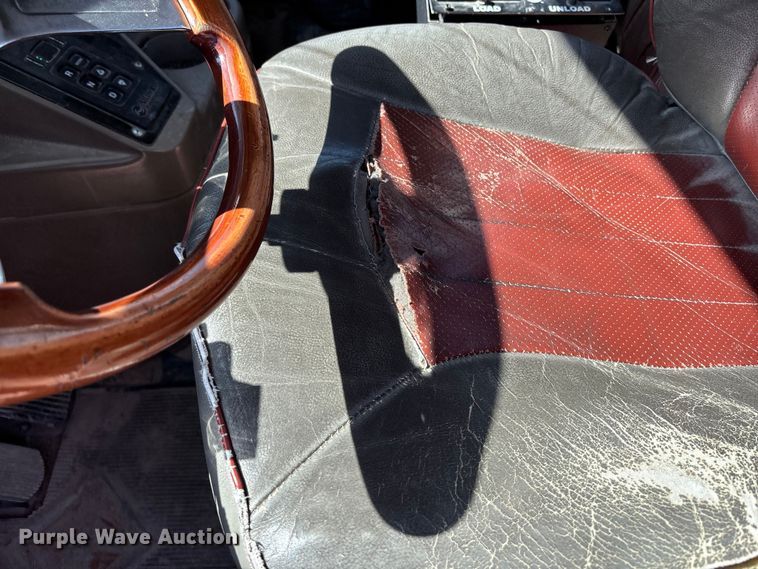 image for item ET4678 2012 International PayStar 5500i ready mix truck