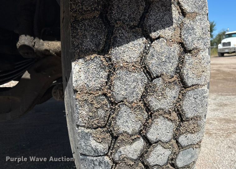 image for item ET4678 2012 International PayStar 5500i ready mix truck