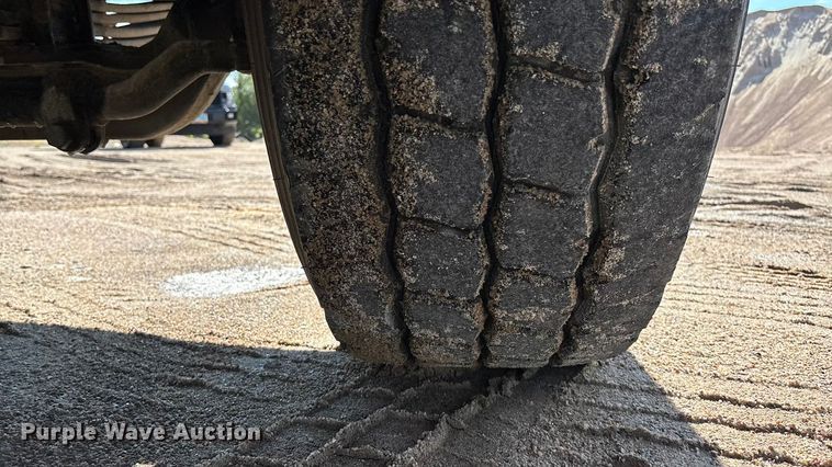 image for item ET4678 2012 International PayStar 5500i ready mix truck