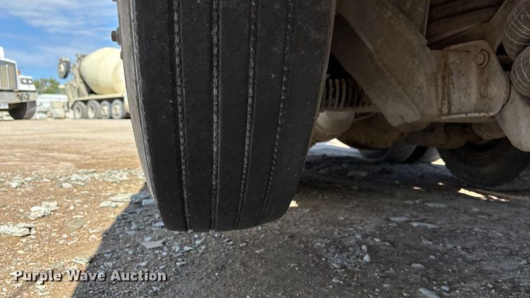 image for item ET4678 2012 International PayStar 5500i ready mix truck