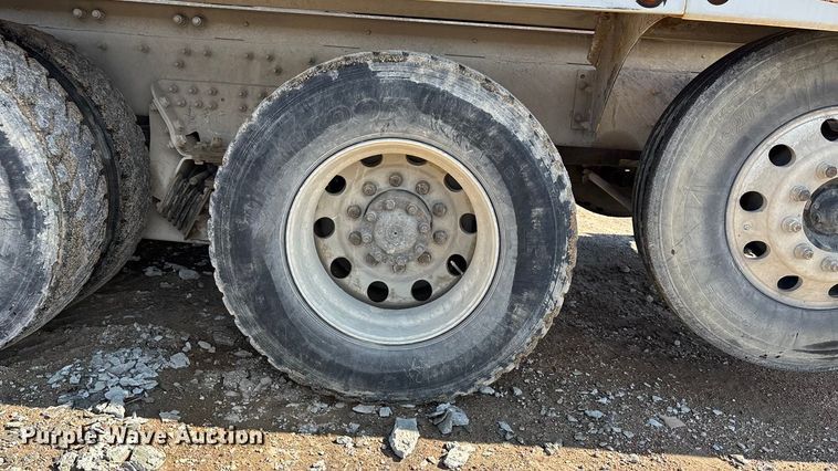 image for item ET4678 2012 International PayStar 5500i ready mix truck