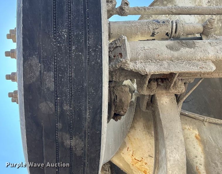 image for item ET4678 2012 International PayStar 5500i ready mix truck