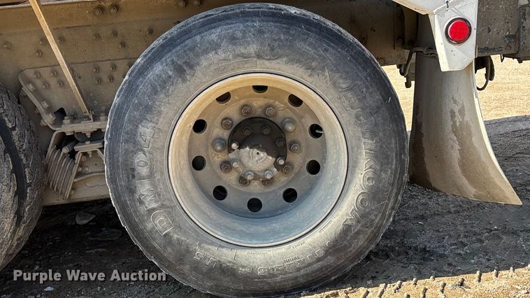 image for item ET4678 2012 International PayStar 5500i ready mix truck