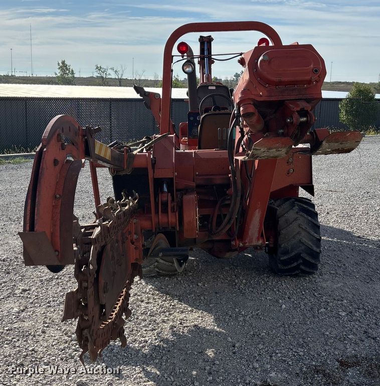 image for item ET4679 1991 Ditch Witch 5020 trencher