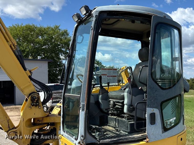 image for item ET4680 2006 Komatsu  PC78MR-6 mini excavator