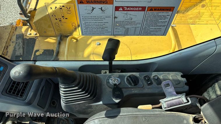 image for item ET4680 2006 Komatsu  PC78MR-6 mini excavator