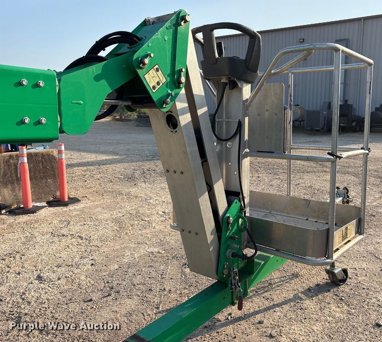 image for item ET7080 2019 JLG T500J boom lift