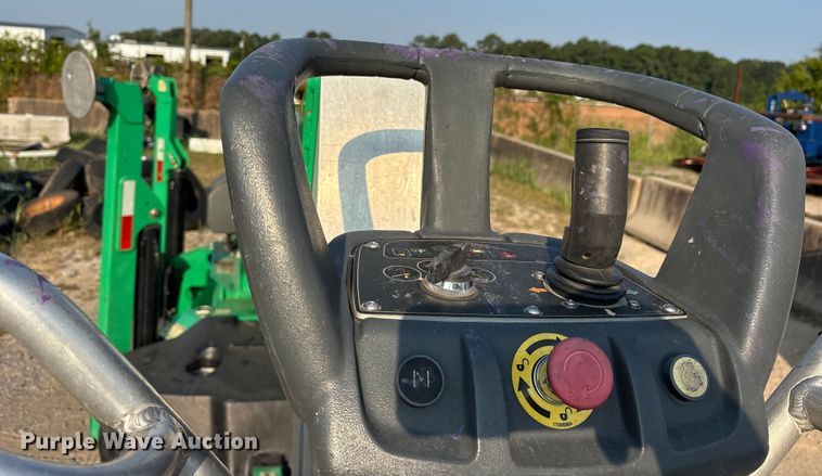 image for item ET7080 2019 JLG T500J boom lift