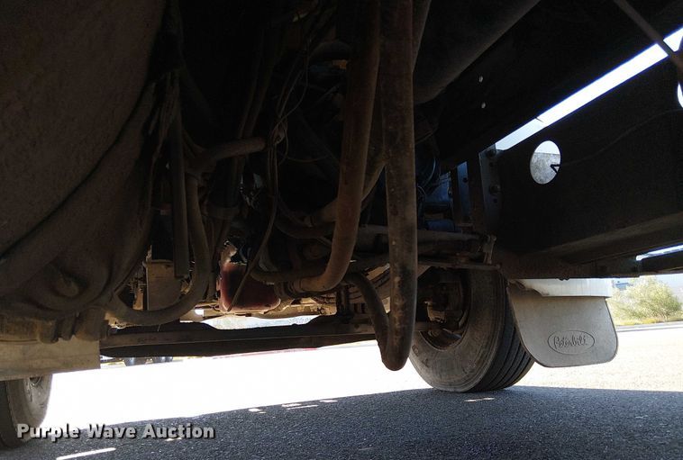 image for item EU2509 2010 Peterbilt 384 dump truck