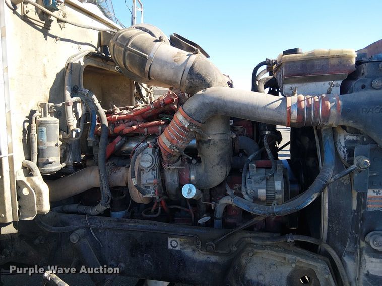 image for item EU2509 2010 Peterbilt 384 dump truck