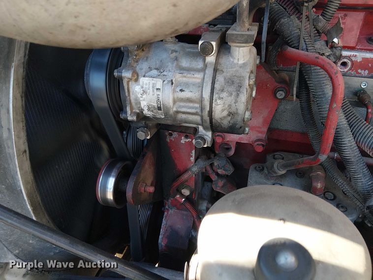 image for item EU2509 2010 Peterbilt 384 dump truck