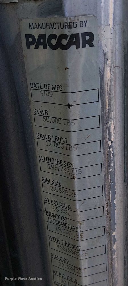 image for item EU2509 2010 Peterbilt 384 dump truck