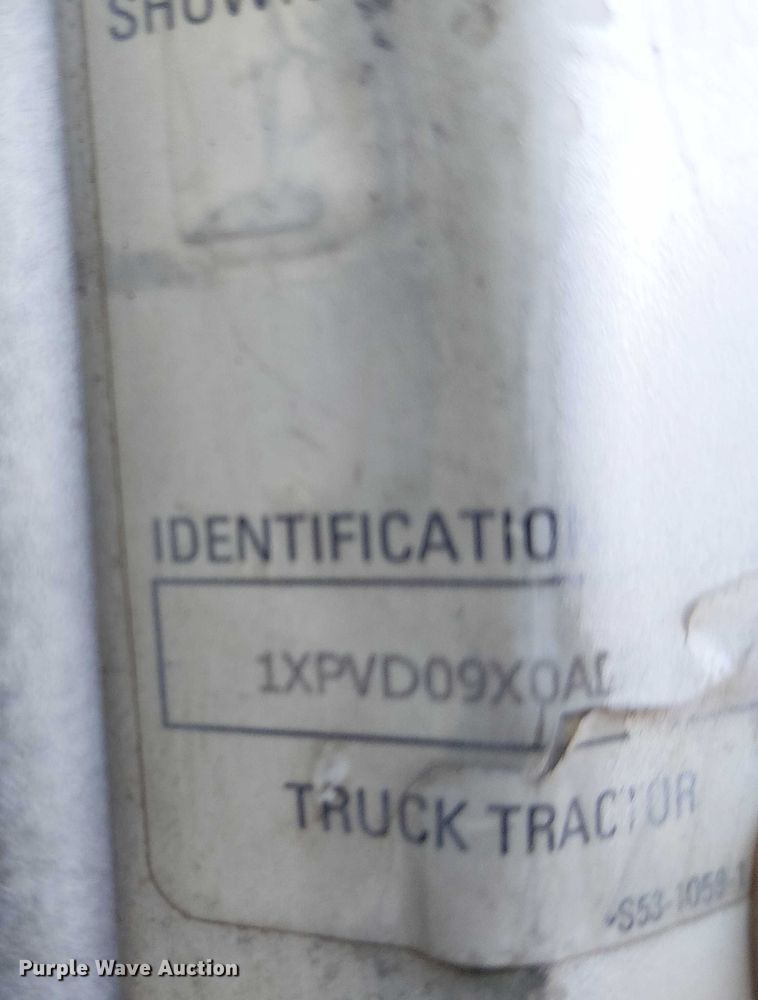 image for item EU2509 2010 Peterbilt 384 dump truck