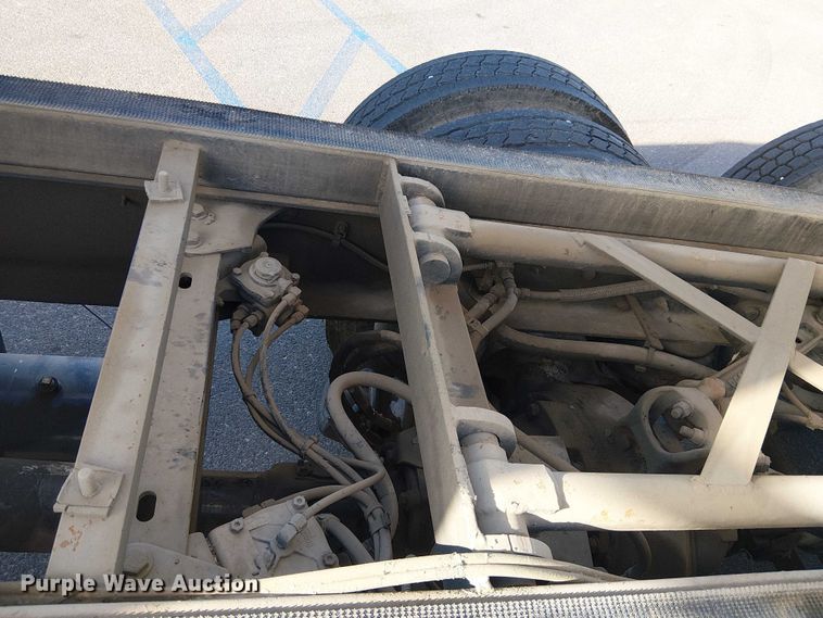 image for item EU2510 2016 Kenworth T880 dump truck