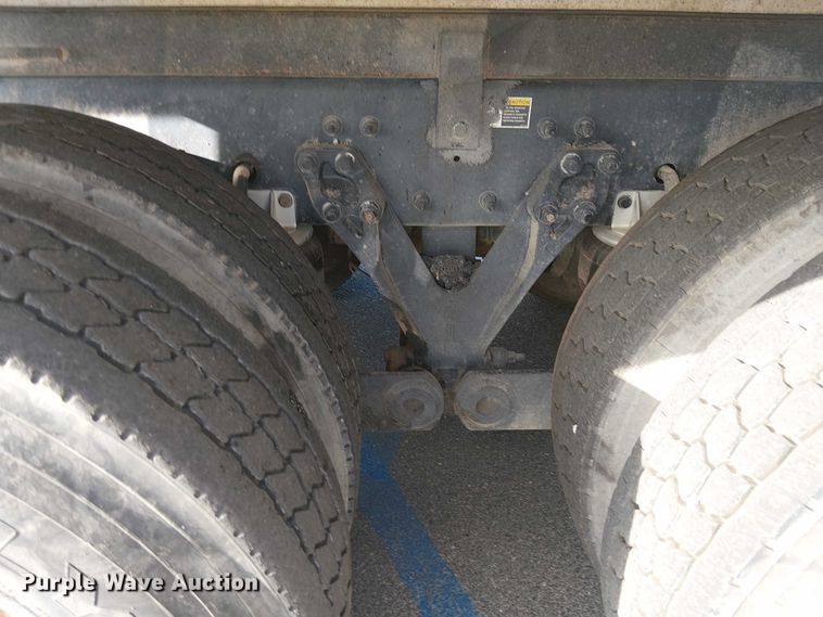 image for item EU2510 2016 Kenworth T880 dump truck