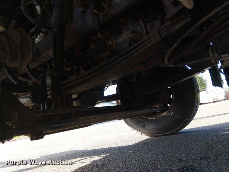 image for item EU2510 2016 Kenworth T880 dump truck