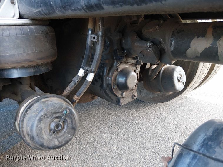 image for item EU2510 2016 Kenworth T880 dump truck