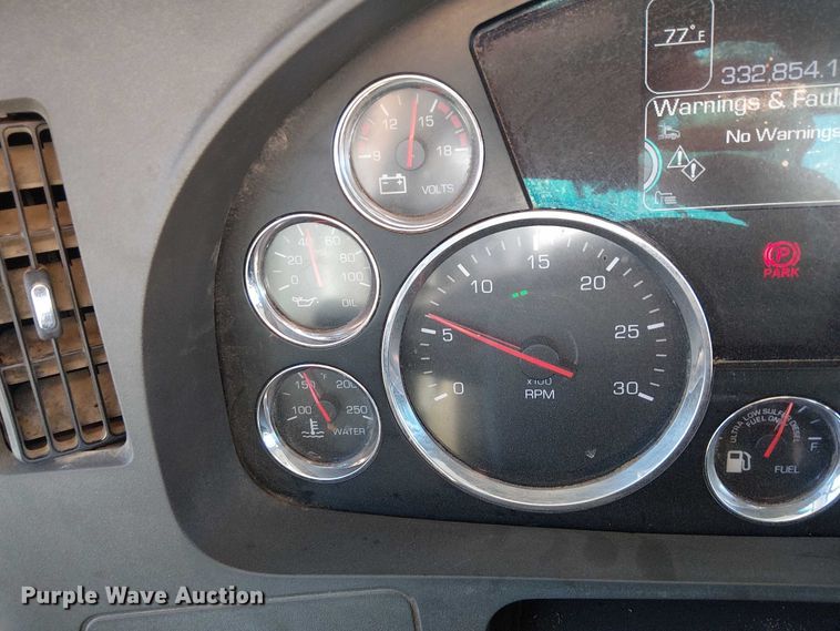 image for item EU2510 2016 Kenworth T880 dump truck