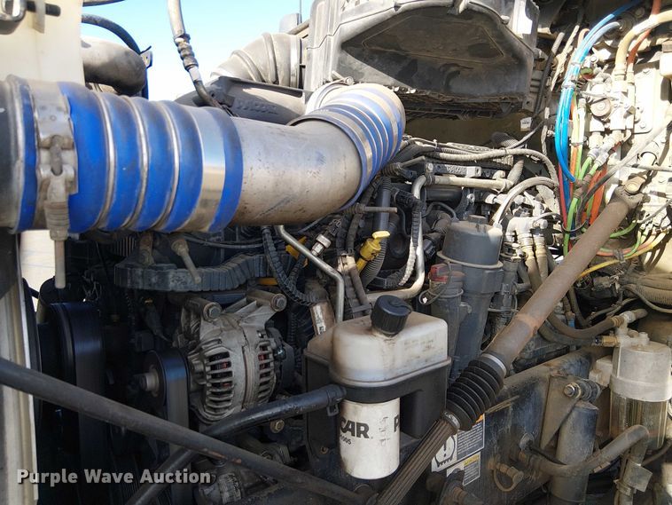 image for item EU2510 2016 Kenworth T880 dump truck