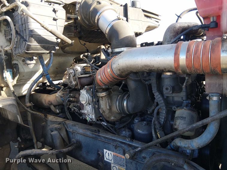 image for item EU2510 2016 Kenworth T880 dump truck