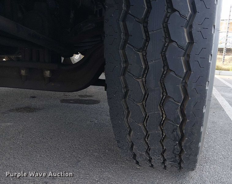 image for item EU2510 2016 Kenworth T880 dump truck