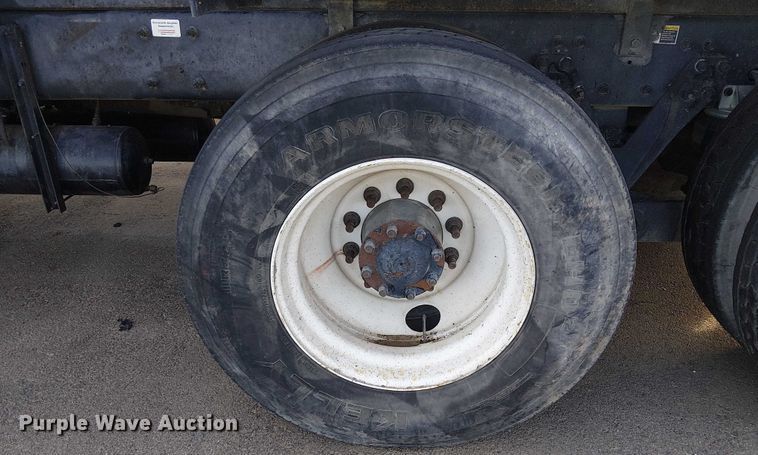 image for item EU2510 2016 Kenworth T880 dump truck