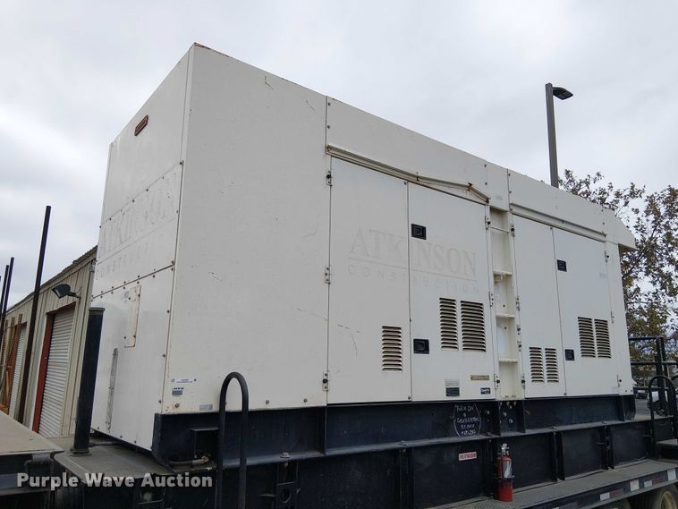 image for item EU2528 2009 Whisperwatt DCA-800SSK2 generator