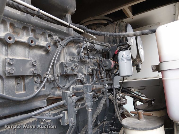 image for item EU2528 2009 Whisperwatt DCA-800SSK2 generator