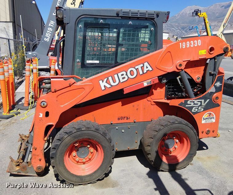 image for item EU2551 2020 Kubota SSV65 skid steer loader