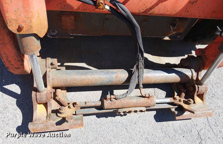 image for item EU2551 2020 Kubota SSV65 skid steer loader