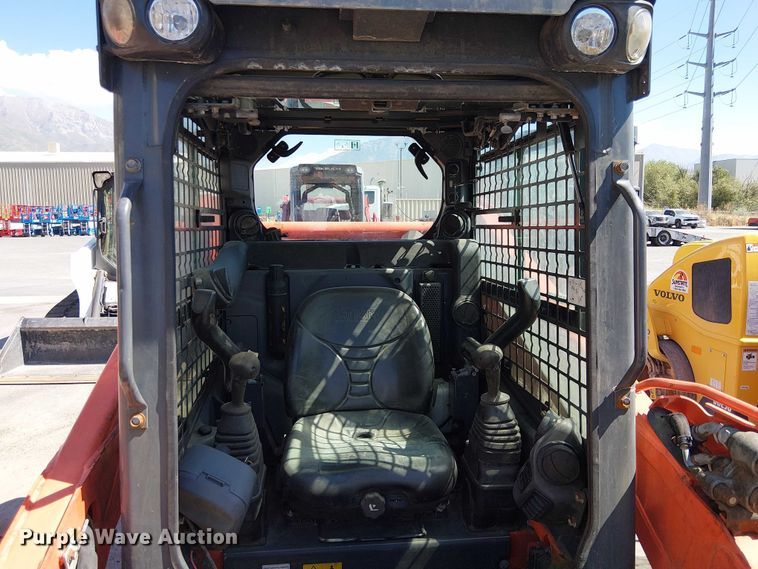 image for item EU2551 2020 Kubota SSV65 skid steer loader