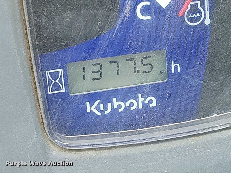 image for item EU2551 2020 Kubota SSV65 skid steer loader