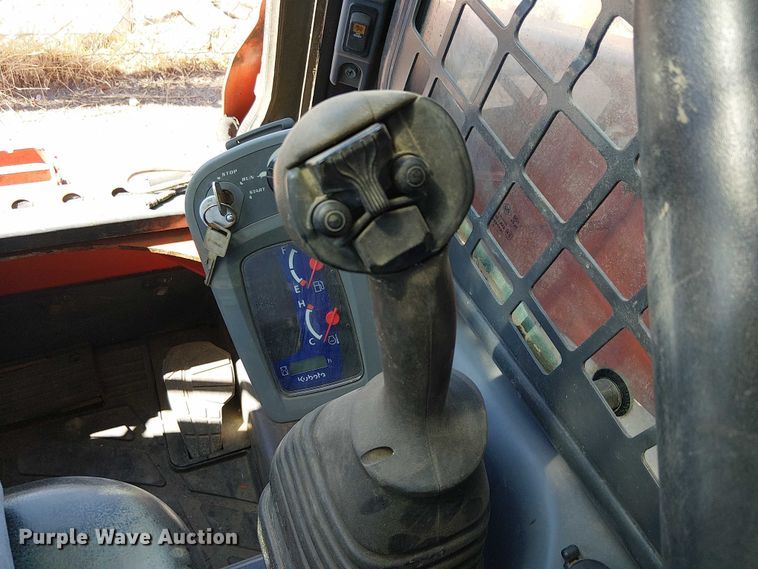 image for item EU2551 2020 Kubota SSV65 skid steer loader