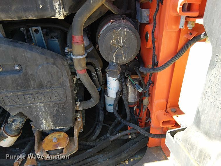 image for item EU2551 2020 Kubota SSV65 skid steer loader