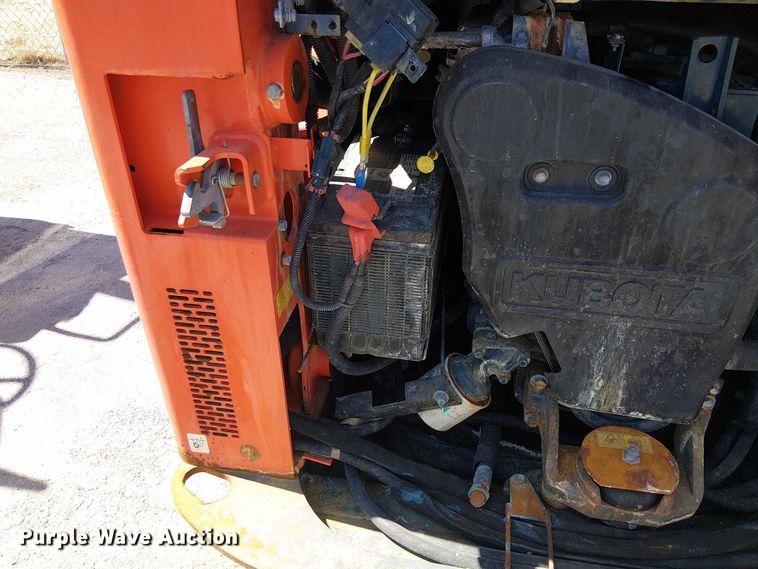 image for item EU2551 2020 Kubota SSV65 skid steer loader