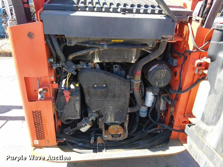 image for item EU2551 2020 Kubota SSV65 skid steer loader