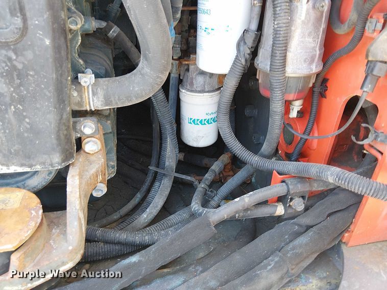 image for item EU2551 2020 Kubota SSV65 skid steer loader