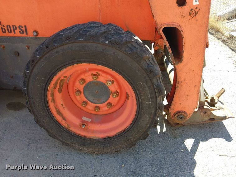 image for item EU2551 2020 Kubota SSV65 skid steer loader