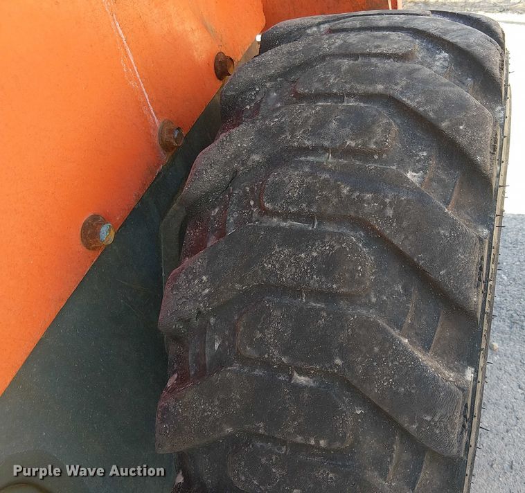 image for item EU2551 2020 Kubota SSV65 skid steer loader