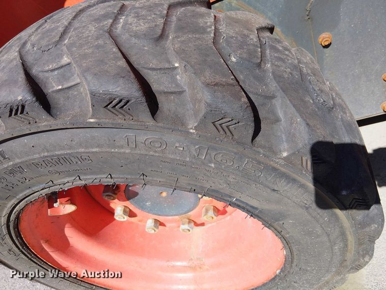 image for item EU2551 2020 Kubota SSV65 skid steer loader