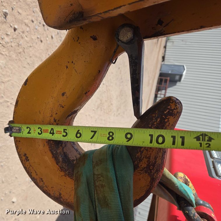 image for item EU3702 2005 Link-Belt HTT8690 crane