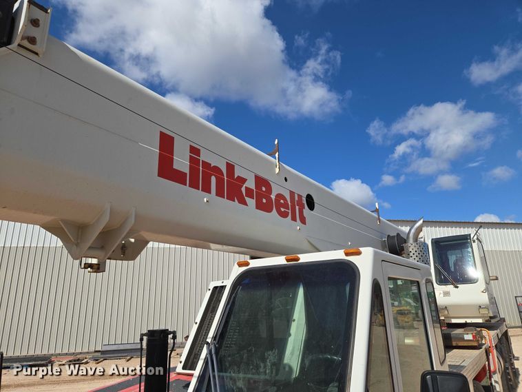 image for item EU3702 2005 Link-Belt HTT8690 crane