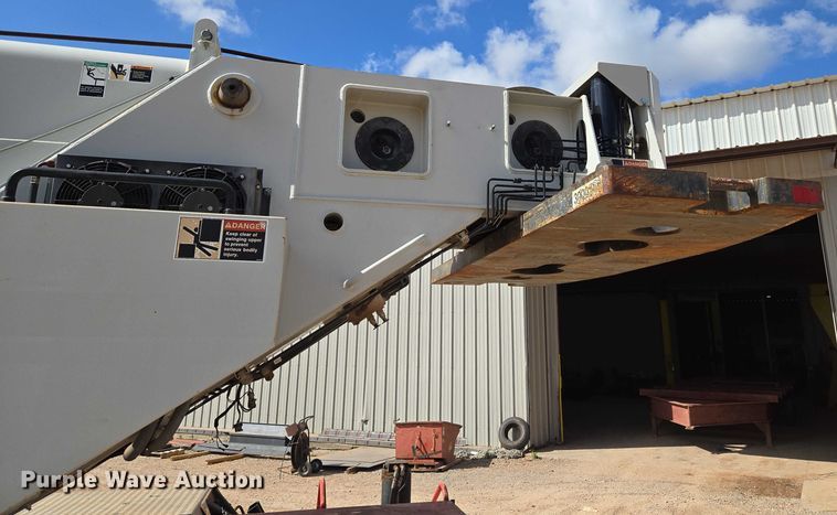 image for item EU3702 2005 Link-Belt HTT8690 crane