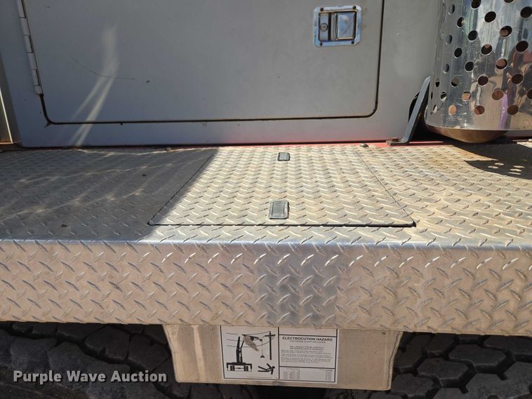 image for item EU3702 2005 Link-Belt HTT8690 crane