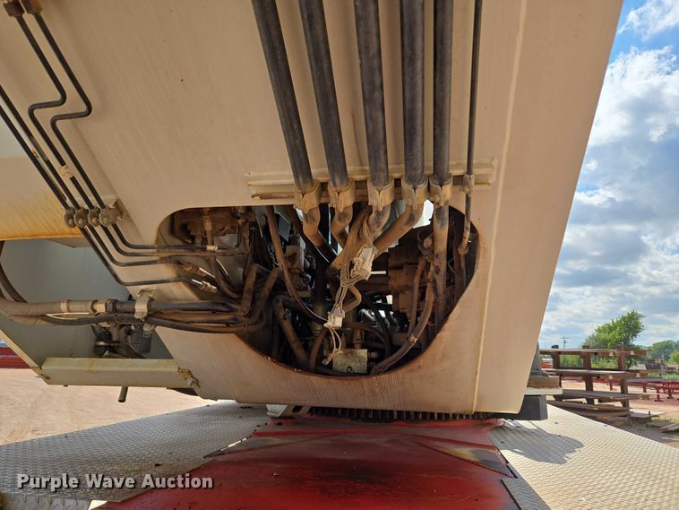 image for item EU3702 2005 Link-Belt HTT8690 crane