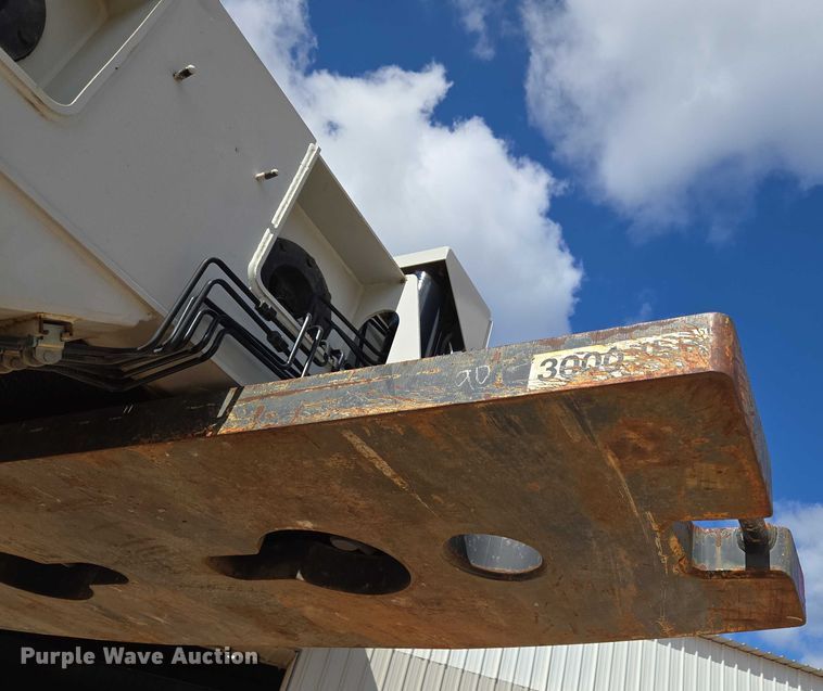 image for item EU3702 2005 Link-Belt HTT8690 crane