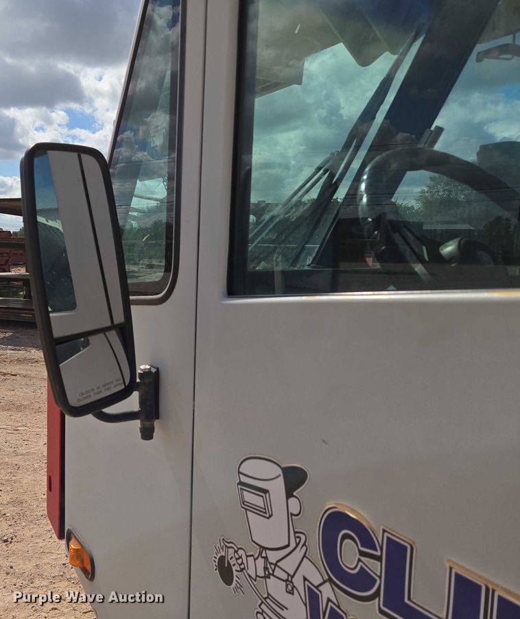 image for item EU3702 2005 Link-Belt HTT8690 crane