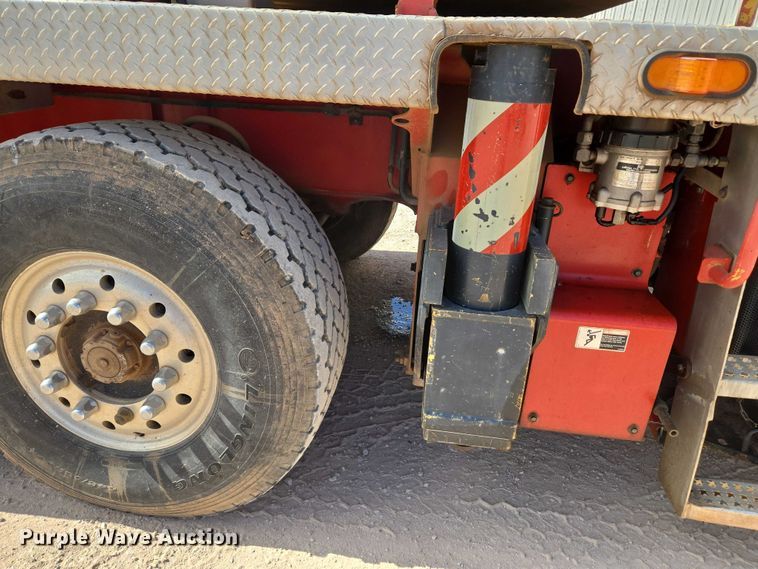 image for item EU3702 2005 Link-Belt HTT8690 crane